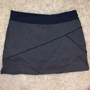 Athletic skirt (skort)